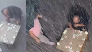 Chess Player's Rainy Day Defeat Goes Viral; Niemann & Giri React to Dedication