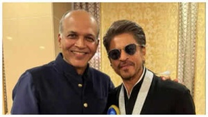 Shah Rukh Khan's 'Jawan' Triumph: 'Swades' Director Ashutosh Gowariker Celebrates National Award Win with Heartfelt Tribute