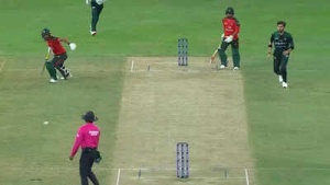 Asia Cup: Pakistan's Fielding Fiasco - Hilarious Run-Out Blunder Against Bangladesh Costs Crucial Wicket