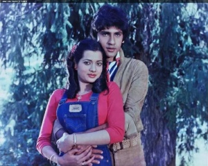 Bollywood's Debut Pair Magic: From 'Love Story' to the 'Saiyaara' Phenomenon