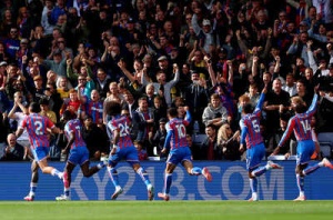 Premier League Shocker: Liverpool's Unbeaten Run Ends as Chelsea & Man Utd Stumble; Haaland's Double Powers City