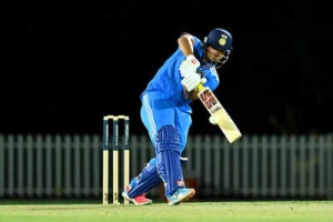 Umpiring Controversy: India U19 Star Vaibhav Suryavanshi, 14, Denies Edging Ball Before Shock Dismissal (Video)